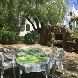 https://villa-arcadas-de-moura.hotelaalgarve.com